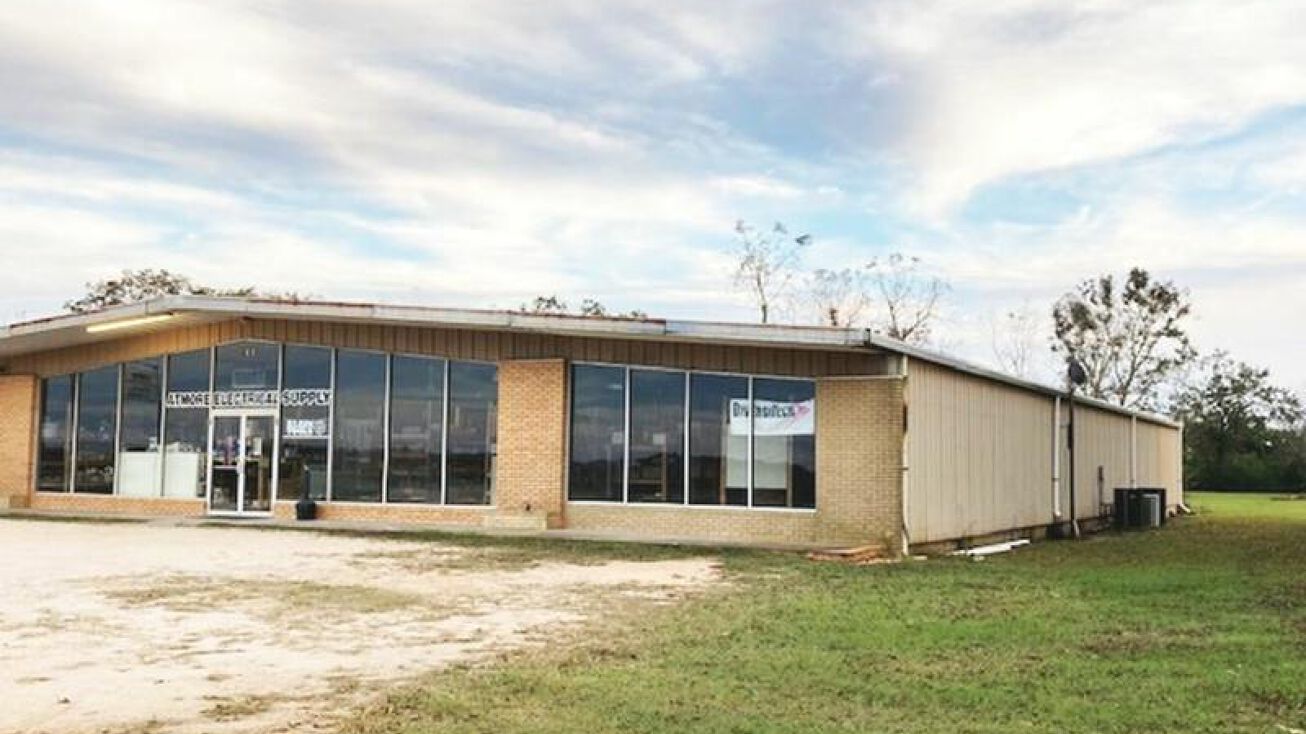 9828 US31, Atmore, AL 36502