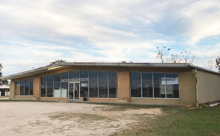 Pictures of Industrial, Mixed Use, Retail, Self Storage, Special Purpose property located at 9828 US-31, Atmore, AL 36502 for sales - image #1