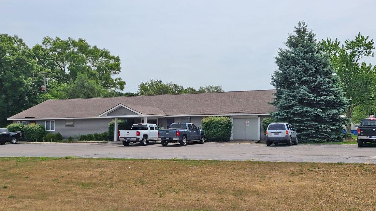 4250 Airline Rd, Muskegon, MI 49444