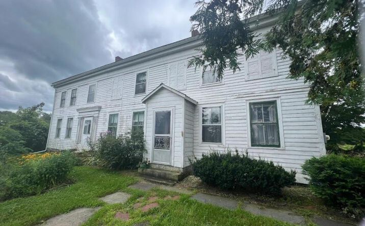 Pictures of Retail property located at 7602 State Route 149, Granviile, NY 12832 for sales - image #1