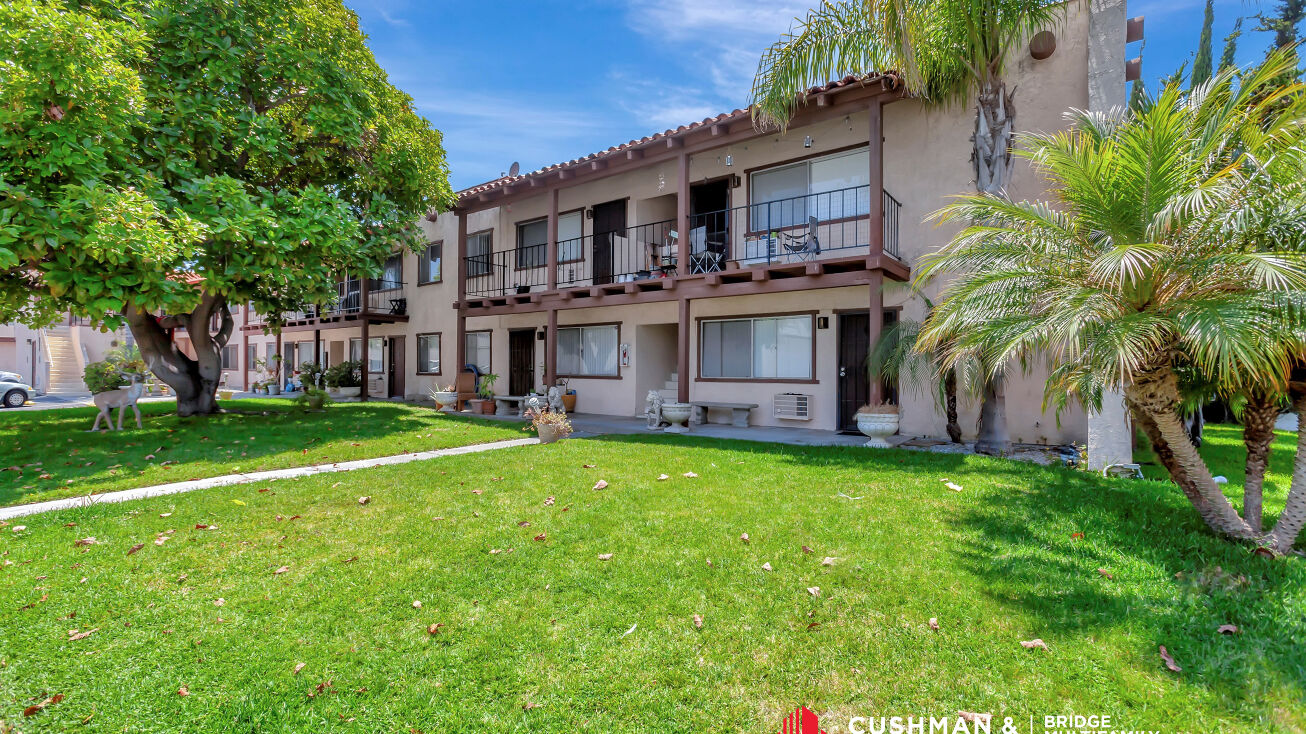 7862 2nd St, Stanton, CA 90680