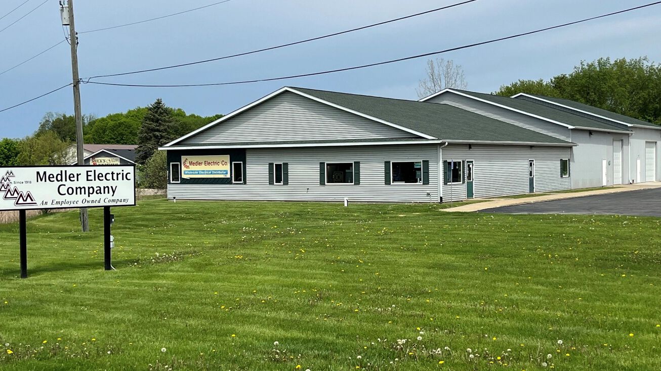 1643 Imlay City Rd, Lapeer, MI 48446