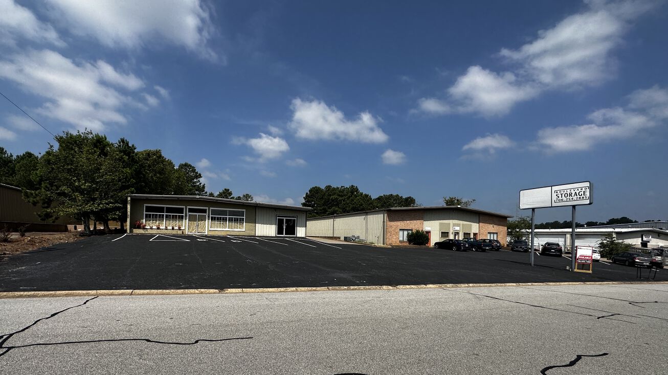 118 Commerce Blvd, Bogart, GA 30622