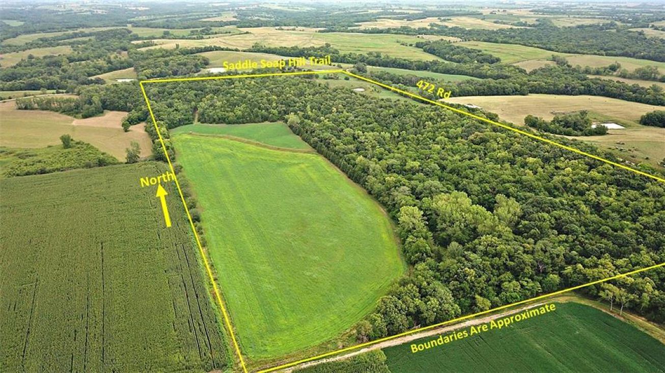 472 Road, Gentry, MO 64453