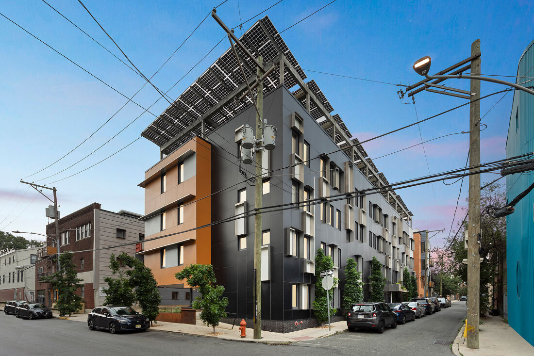 152 W Laurel St, Philadelphia, PA 19123