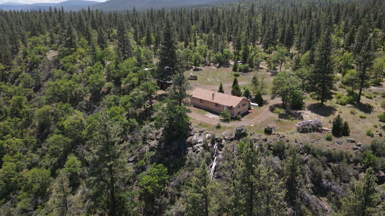 HORSE CREEK RANCH, Mcarthur, CA 96050