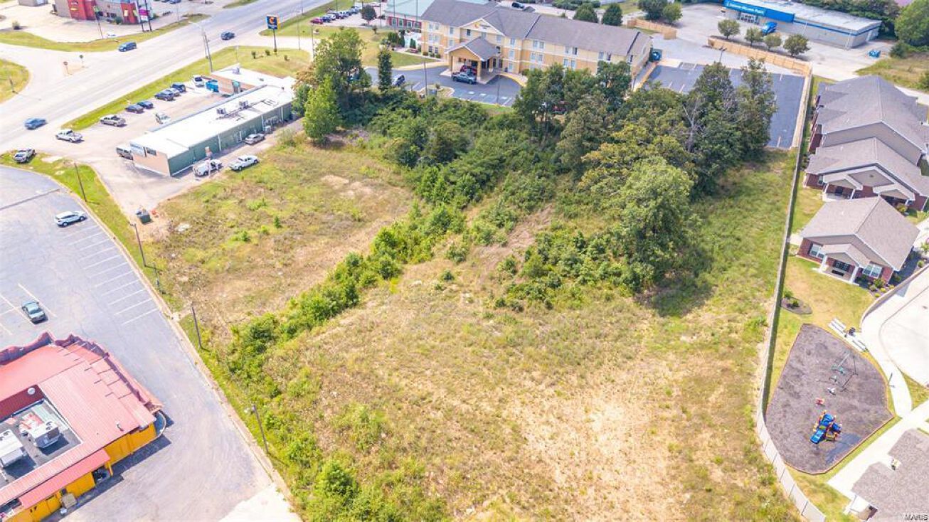 N Westwood Blvd, Poplar Bluff, MO 63901