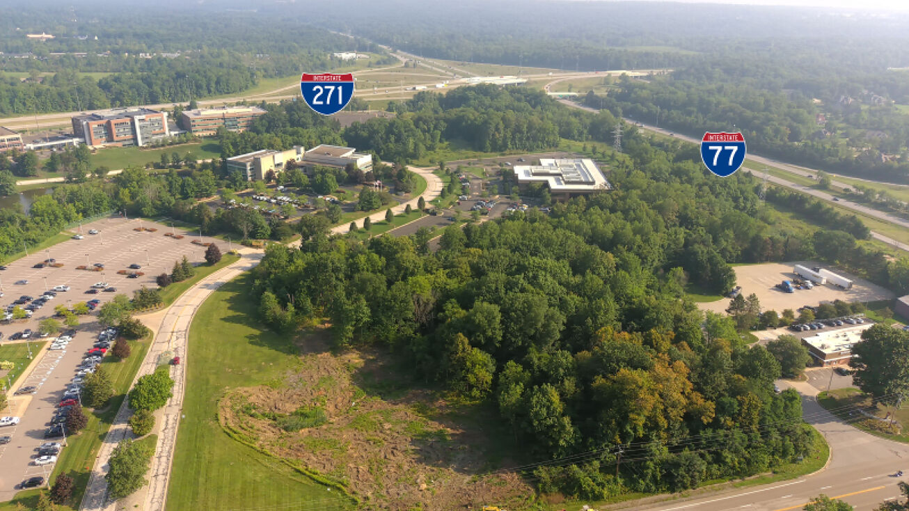 Kinross Lakes Pkwy, Richfield, OH 44286