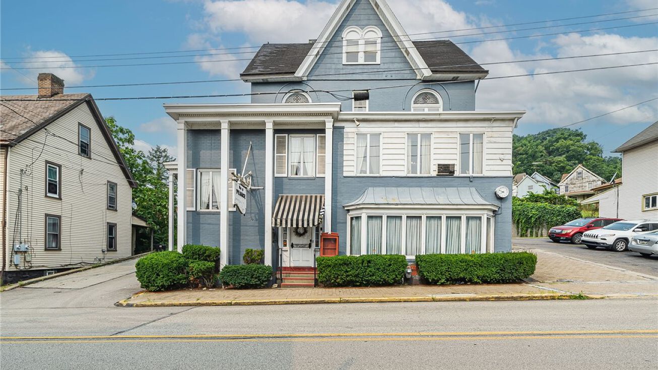 318 Wall Ave, Pitcairn, PA 15140
