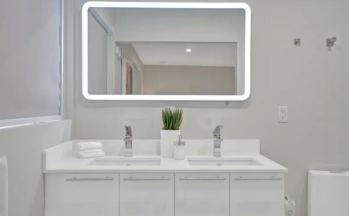 Curated visual reference: Picture Idea: 221 Collins Ave Miami Beach Fl 33139 7147 Apn 0242030030390