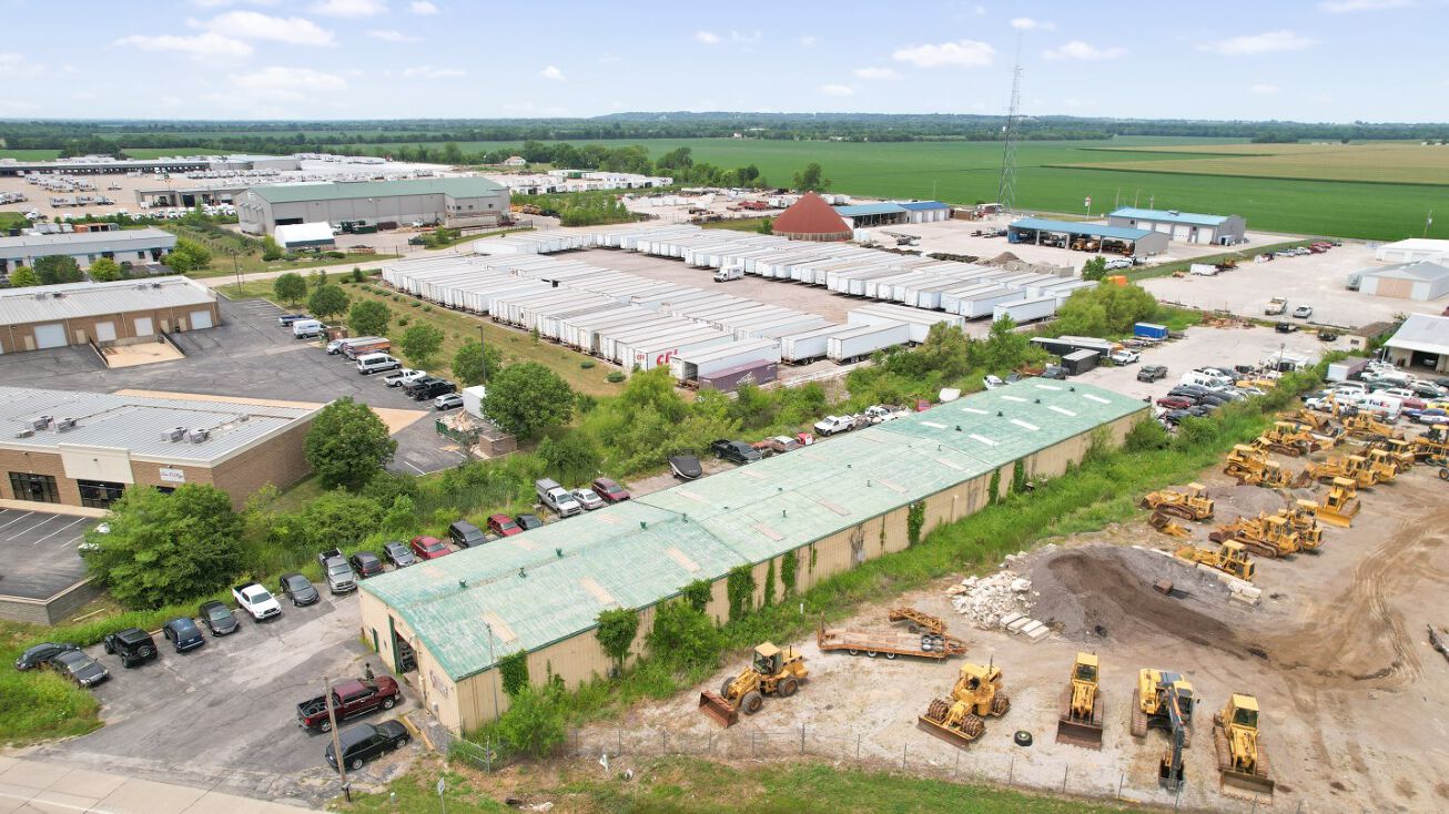 3525 New Town Blvd, Saint Charles, MO 63301