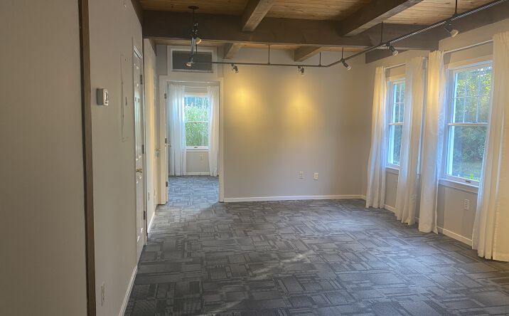 Pictures of Office property located at 1170 Main St, Barnstable, MA 02668 for comps - image #1