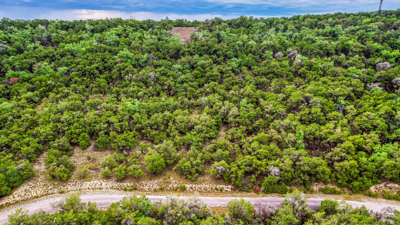 8443 Arroyo Ave, Lago Vista, TX 78645