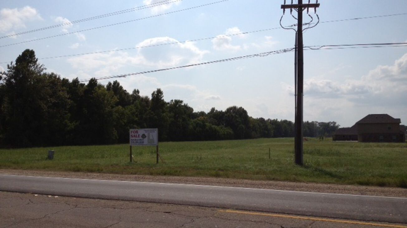 20658 Plank Rd, Zachary, LA 70791