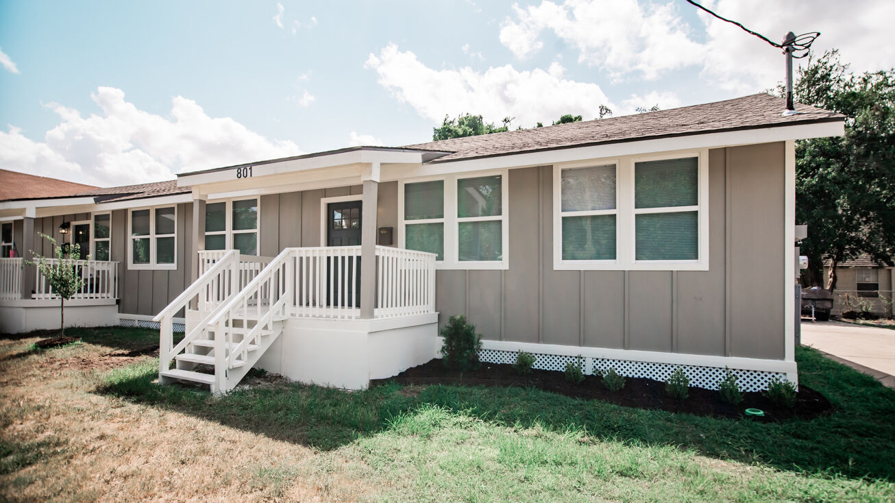 101 W Water St, Victoria, TX 77901