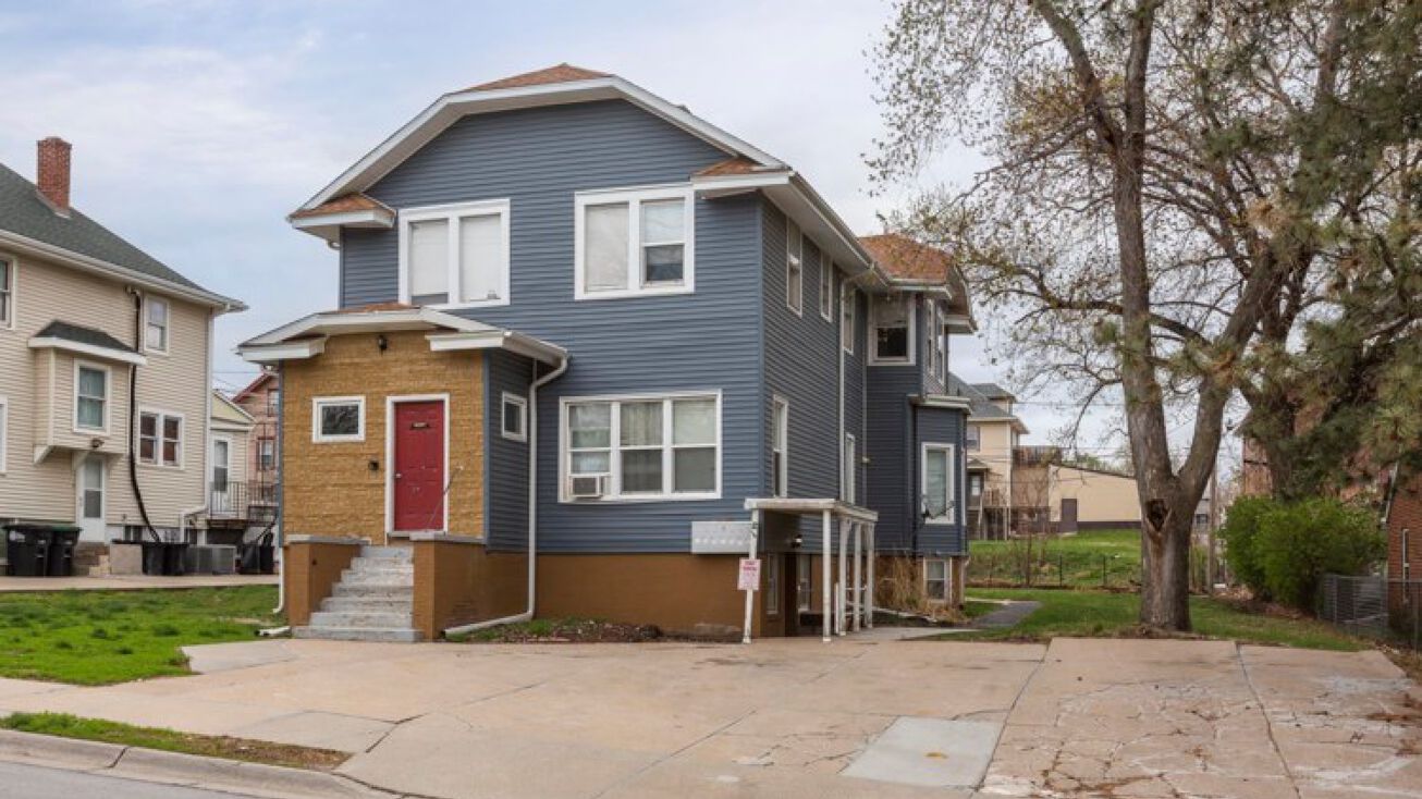 1911 Park Ave, Omaha, NE 68105