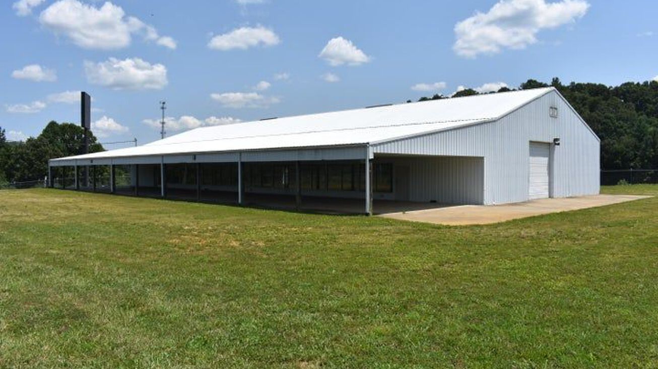 1251 Montvue Rd, Kingsport, TN 37663