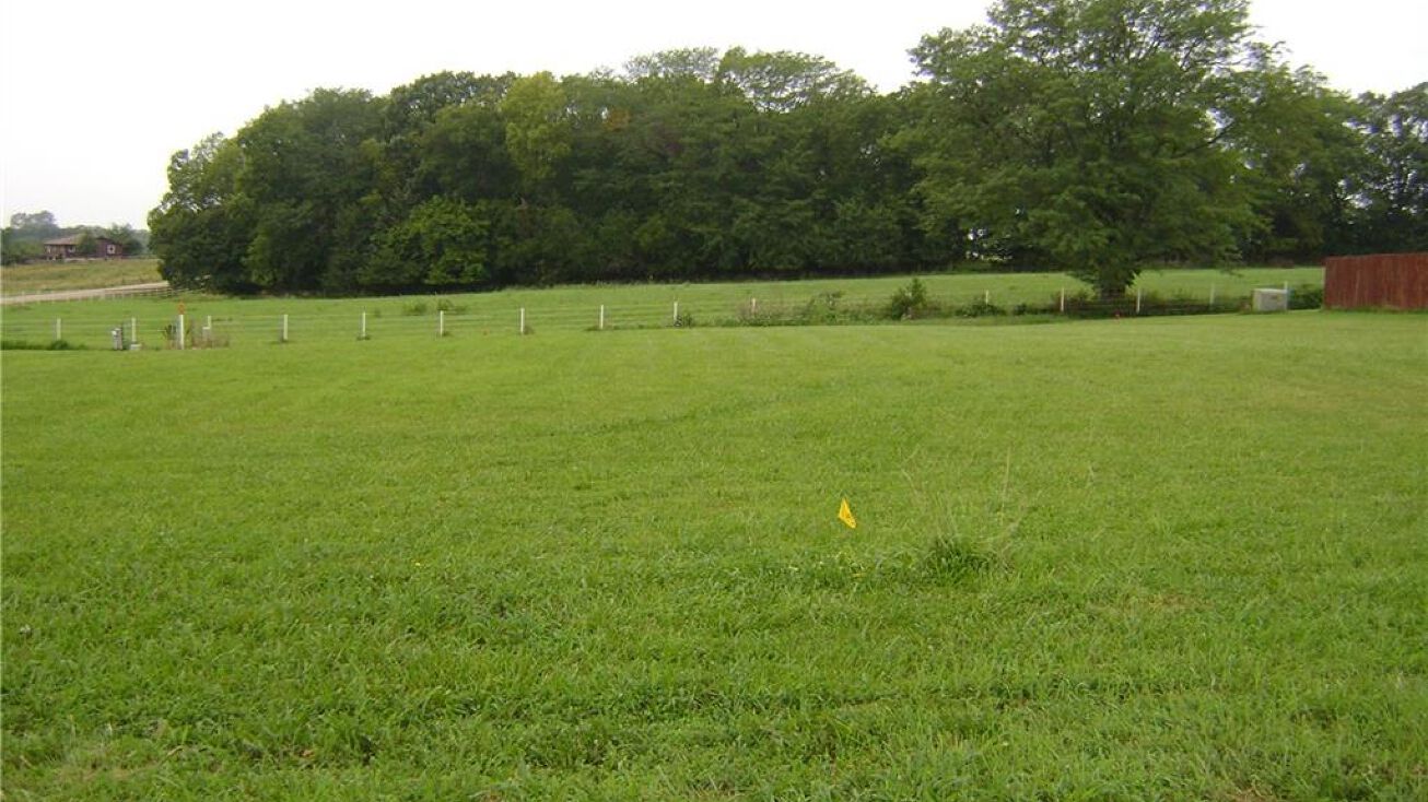 408 Turkey Run Circle, Oskaloosa, KS 66066