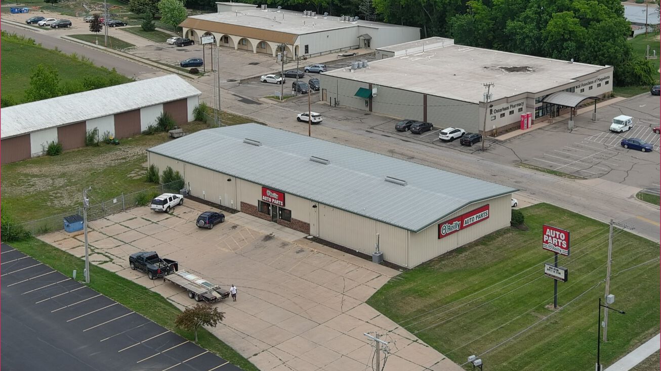 1006 W Platt St, Maquoketa, IA 52060