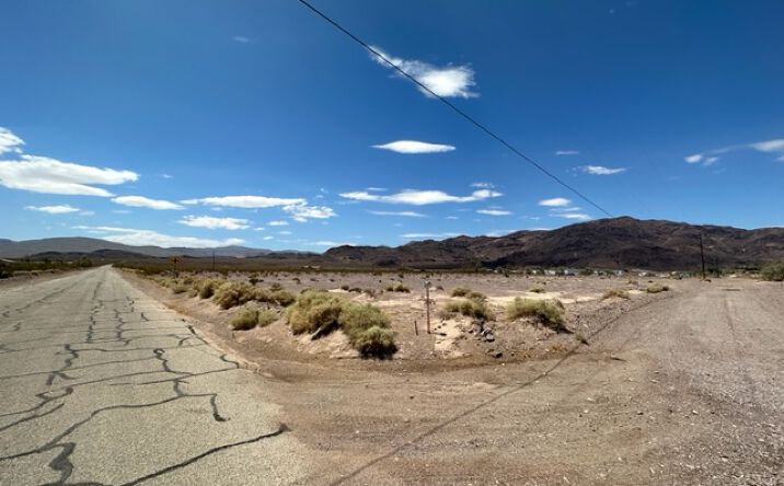 Pictures of Land property located at Poniente Dr, Newberry Springs, CA 92365 for sales - image #1