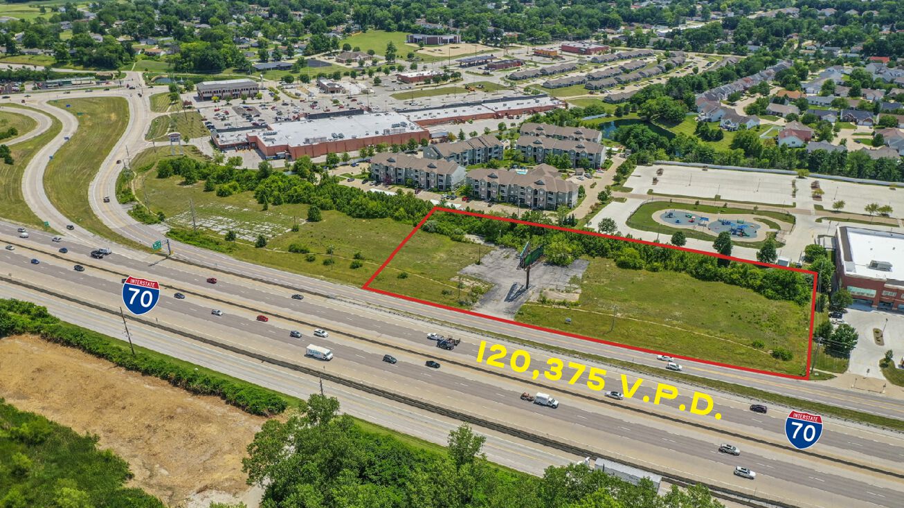 7870 Veterans Memorial Pkwy, St Peters, MO 63376