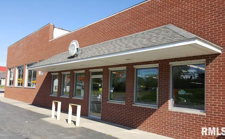 Pinckneyville, IL Commercial Real Estate for Sale