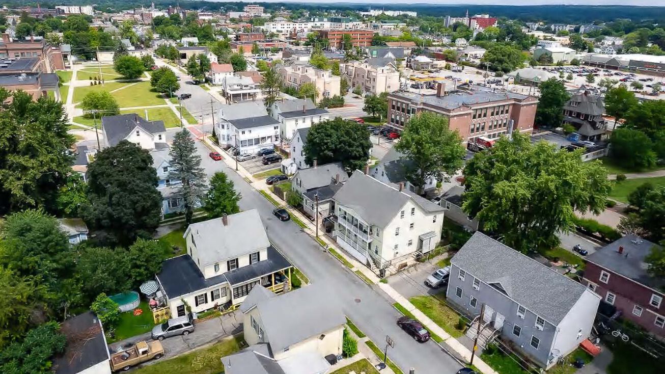 6 Fulton St, Nashua, NH 03060