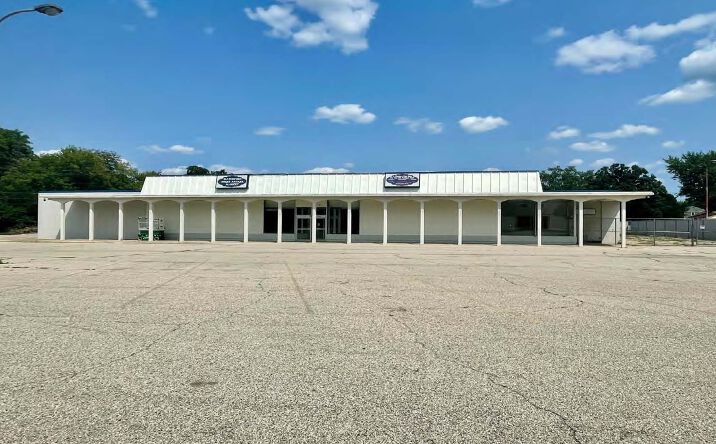 Pictures of Retail, Industrial property located at 209 N Milwaukee St, Waterford, WI 53185 for sales - image #1