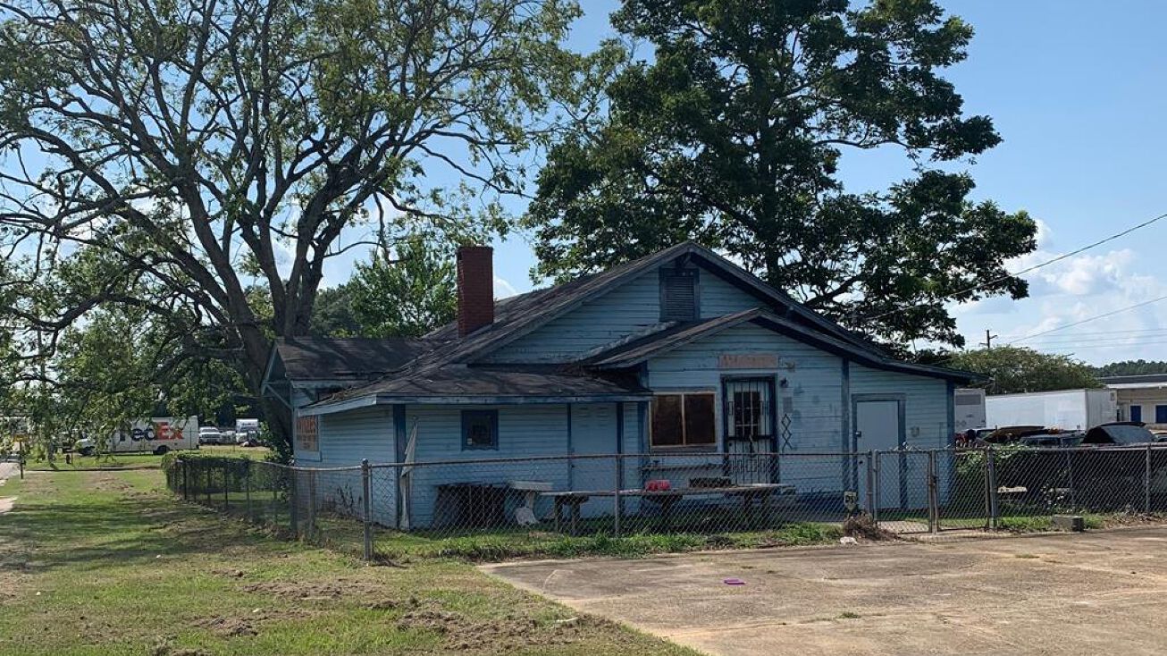 1015 Headland Ave, Dothan, AL 36303