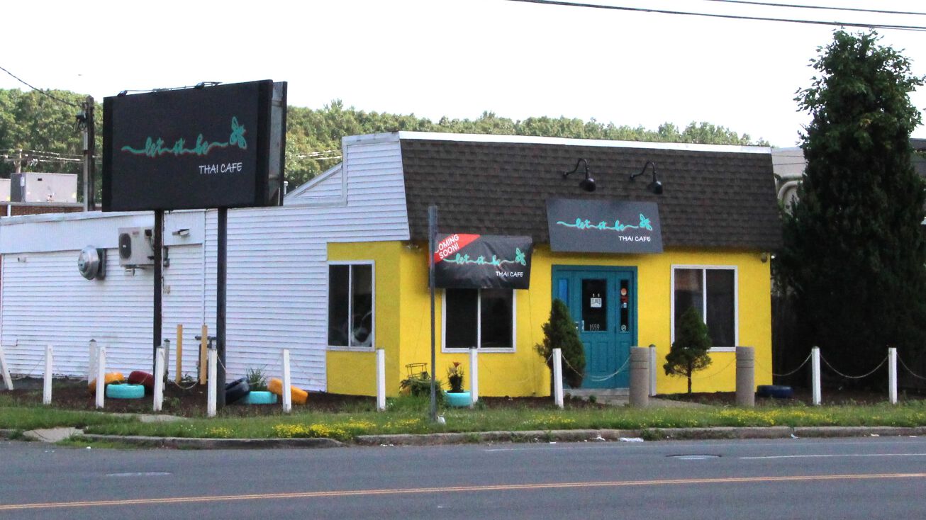 1559 Dixwell Ave, Hamden, CT 06514