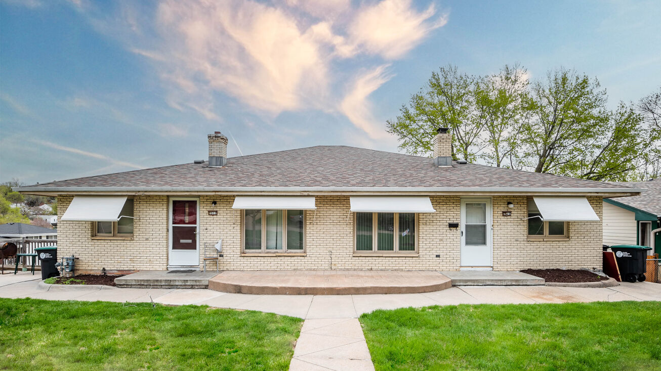 1517 N 58th St, Omaha, NE 68104