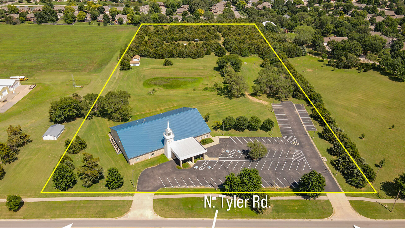 3224 N Tyler Rd, Wichita, KS 67205