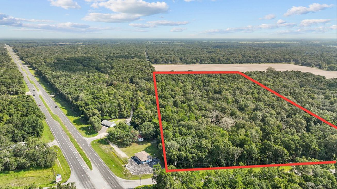 NW 160th St, Trenton, FL 32693