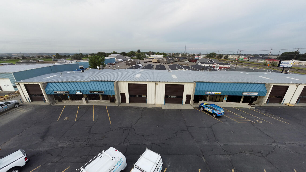 454 Moore Ln, Billings, MT 59101