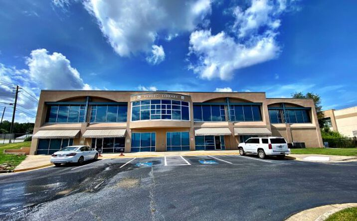 Pictures of Office property located at 110 Holiday Dr N, Macon, GA 31210 for sales - image #1