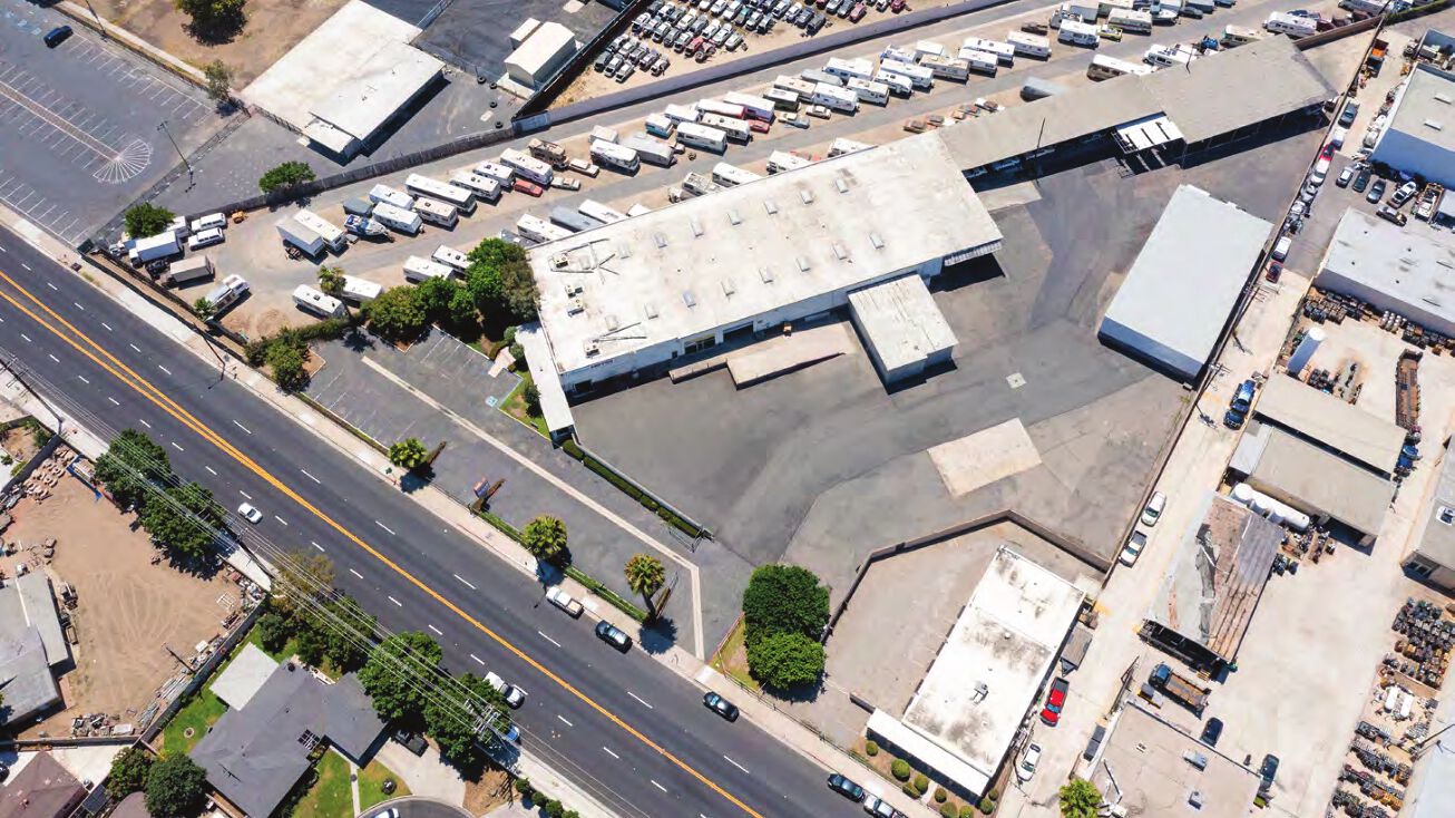 11121 Dale St, Stanton, CA 90680