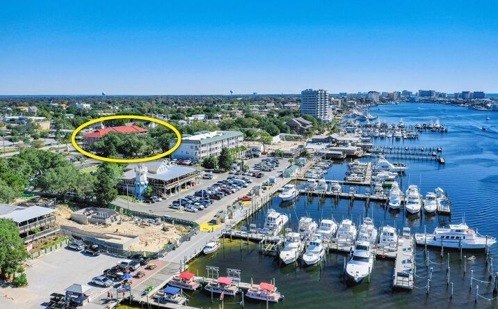 Pictures of Mixed Use, Multifamily, Retail property located at 220 Harbor Blvd, Destin, FL 32541 for sales - image #1
