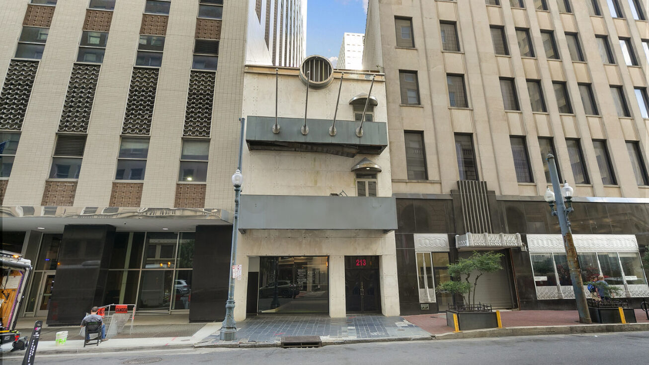 Pictures of Retail, Hospitality, Mixed Use property located at 213 Baronne St, New Orleans, LA 70112 for sales - image #1