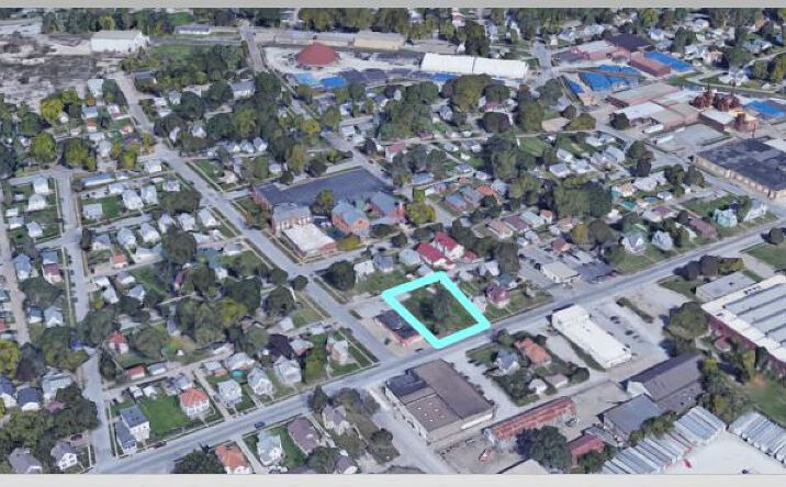 Pictures of Land property located at 2620-2626 ROCKINGHAM Road, Davenport, IA 52802 for sales - image #1