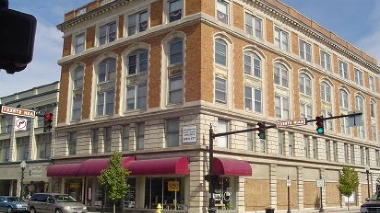 400 N Main St, Piqua, OH 45356