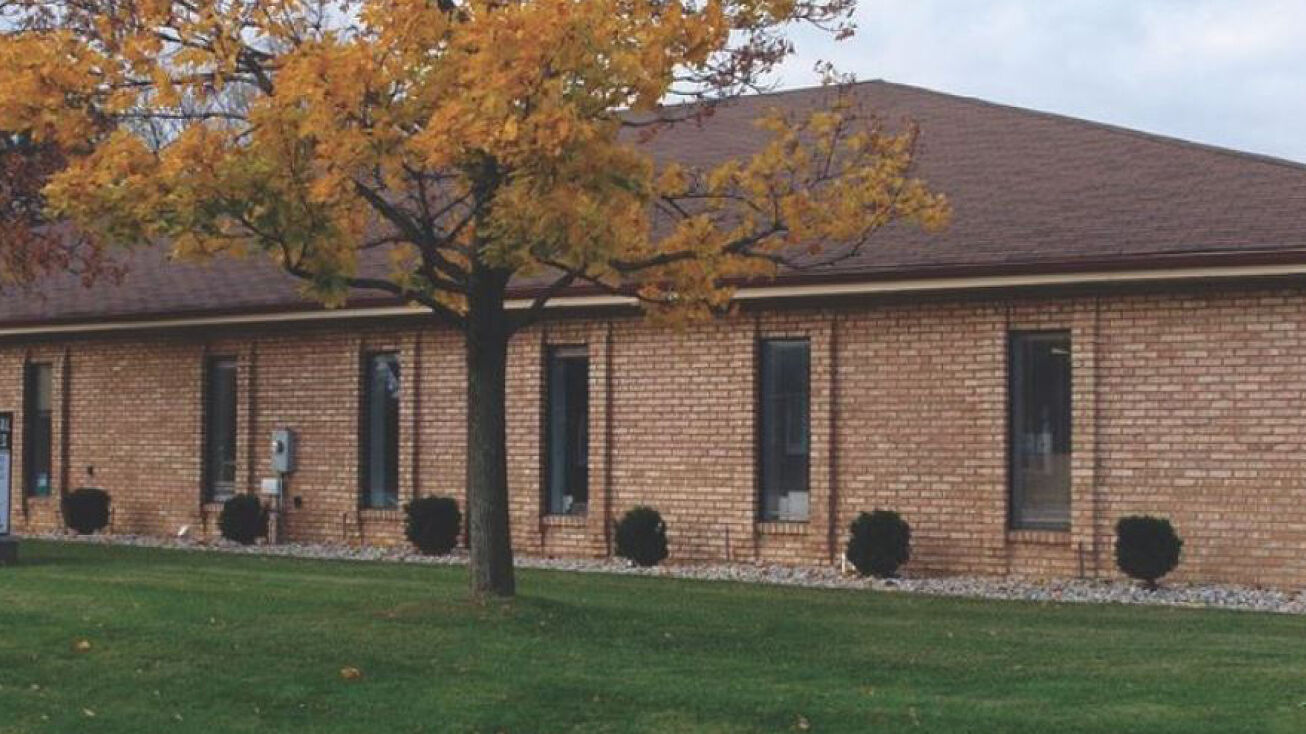 30101 Hoover Rd, Warren, MI 48093