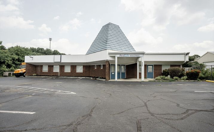 Pictures of Retail property located at 5237 Wilkinson Rd, Richmond, VA 23227 for sales - image #1