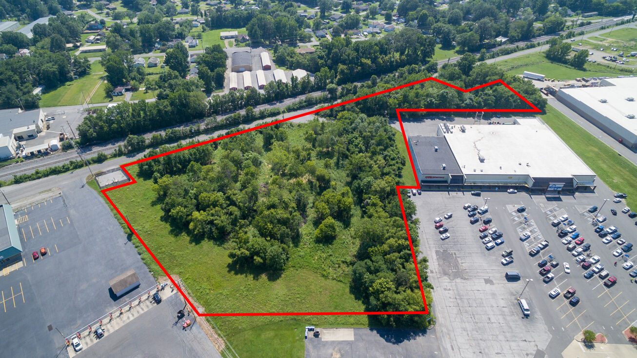 3100 Clarks River Ferry Rd., Paducah, KY 42003