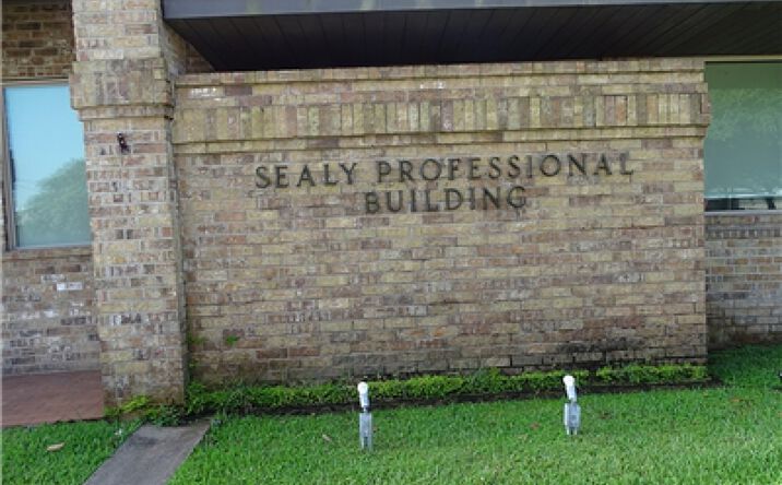 Pictures of Retail, Office property located at 330 Main Street, Sealy, TX 77474 for sales - image #1