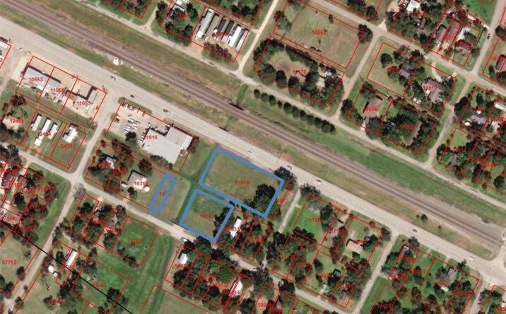 Pictures of Land property located at 5815 Commerce Street, Wallis, TX 77485 for sales - image #1