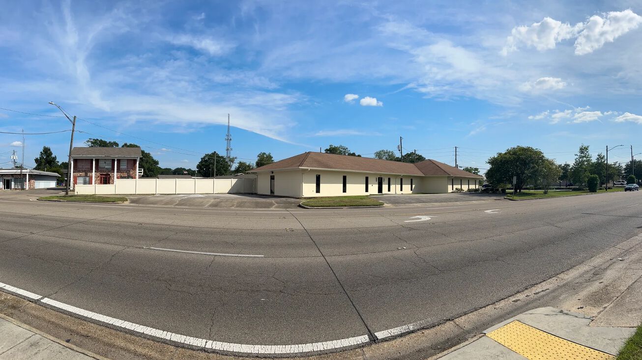 228 Broadway Dr, Hattiesburg, MS 39401