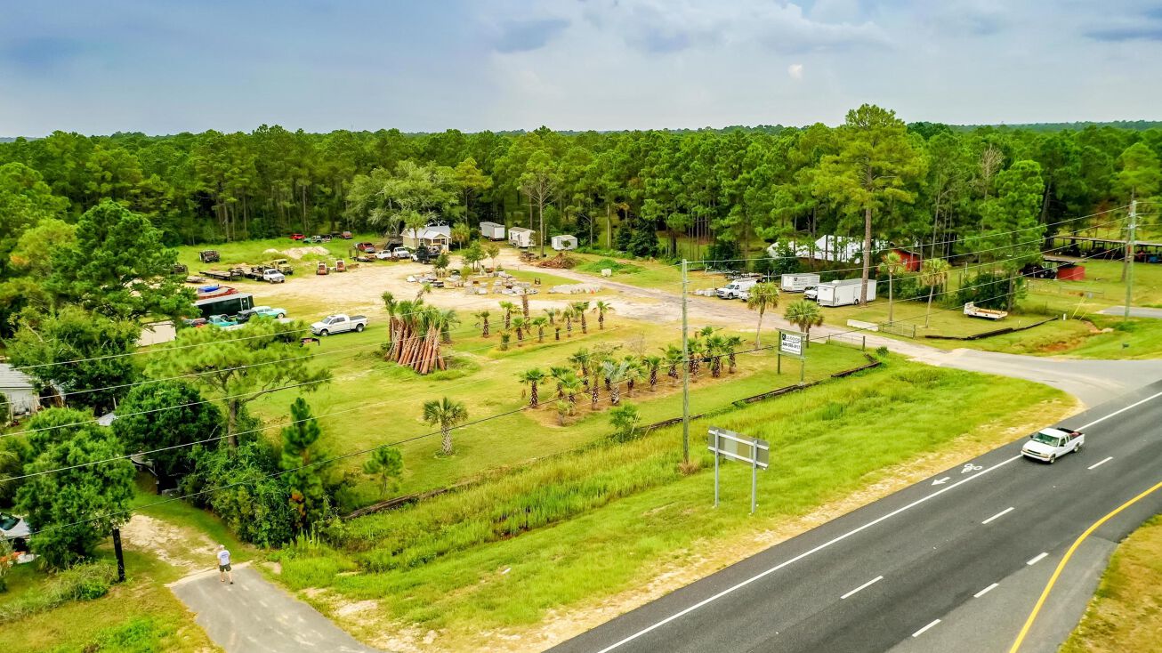 20502 US331, Freeport, FL 32439