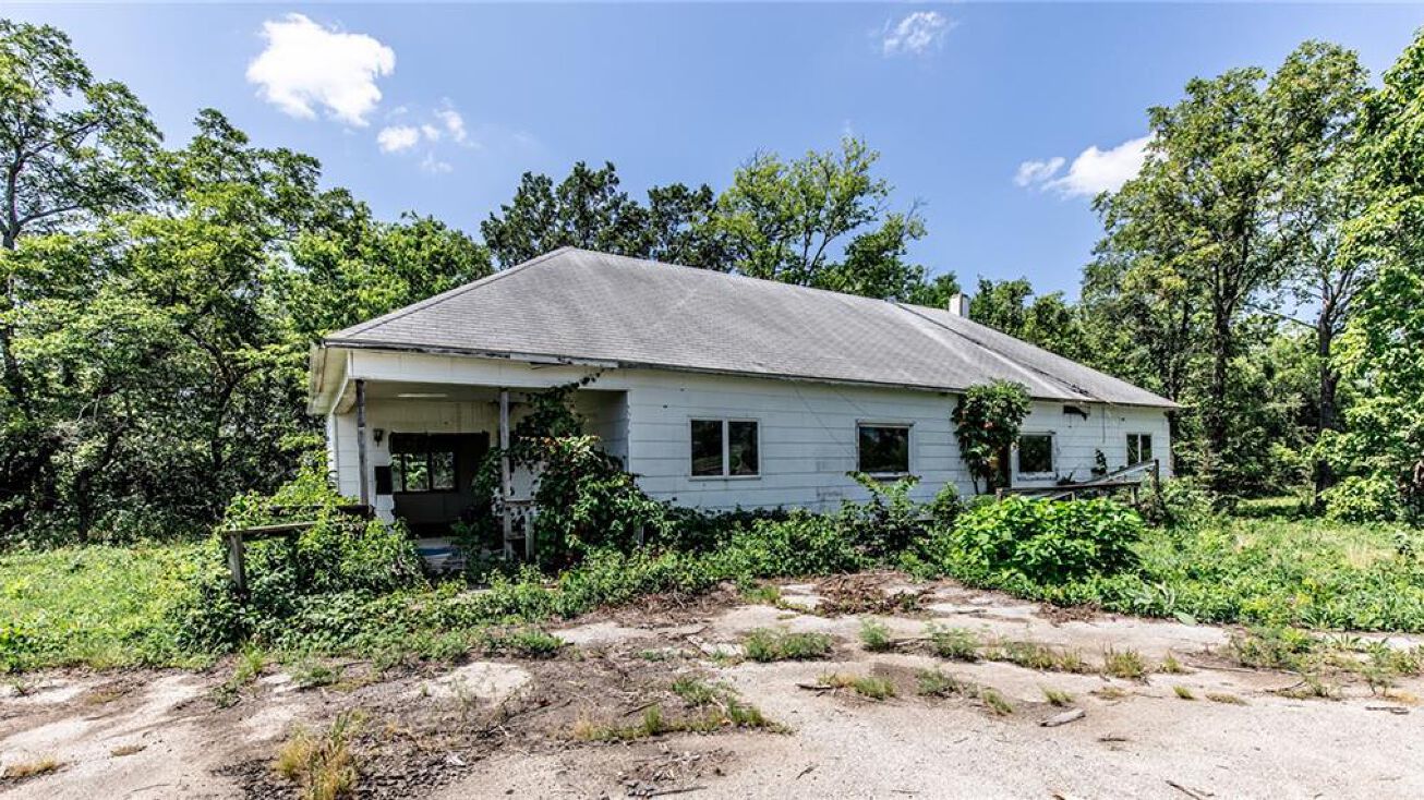 7435 Ks 7 Highway, Mound City, KS 66056