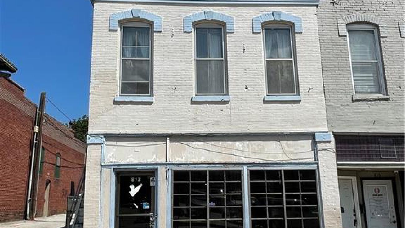 813 Francis Street, St Joseph, MO 64501