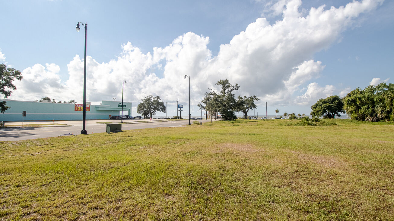 North Portion of 111 Courthouse Rd, Gulfport, MS 39507